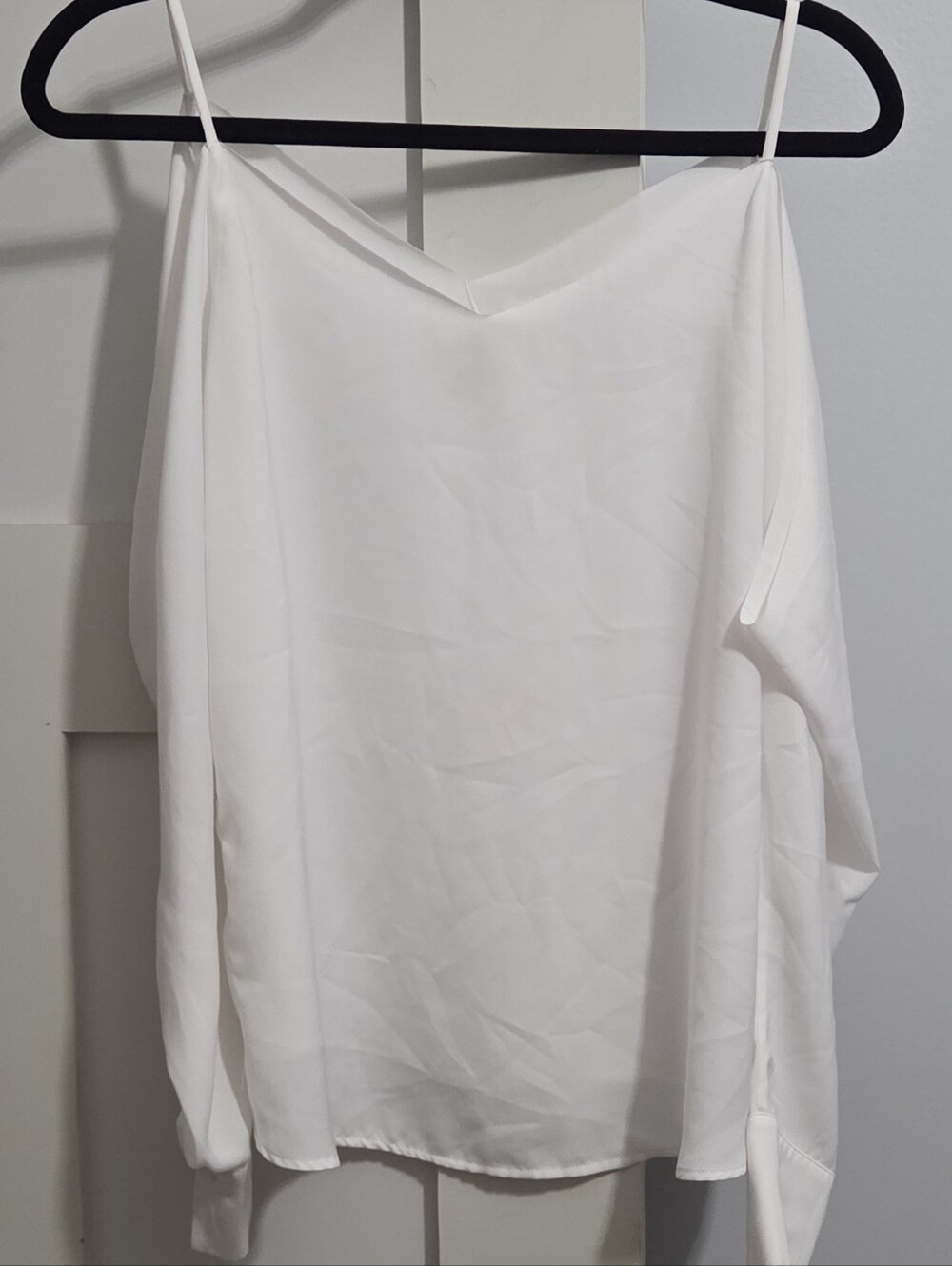 H+M - NWOT Women's White Cold-Shoulder Cami Top